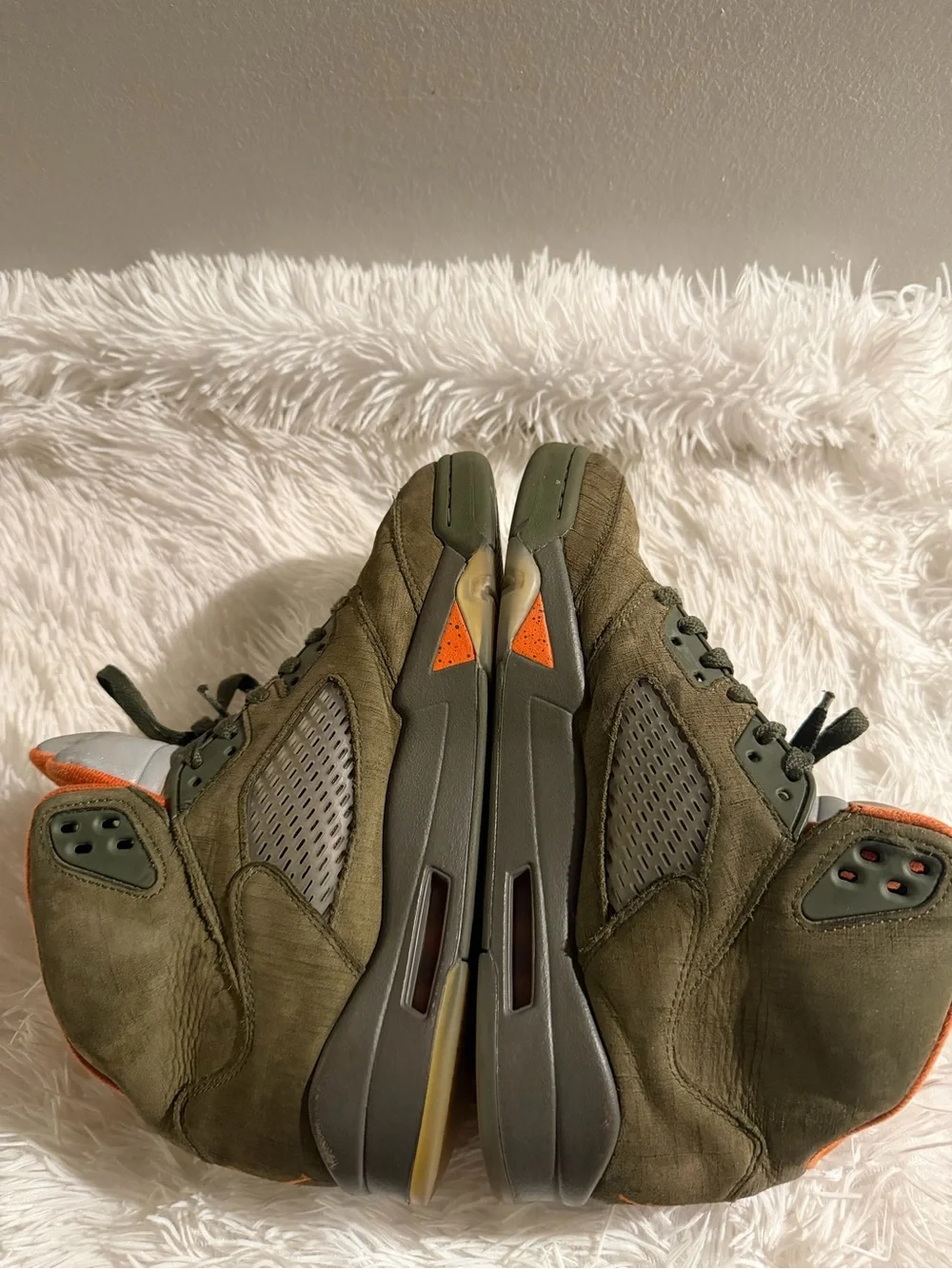 Air Jordan Kids' Olive Green and Orange High-Top Sneakers Men’s Size 8.5